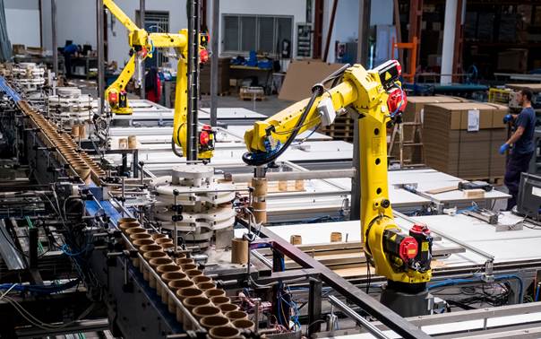 Línea robotizada de una factoría valenciana.