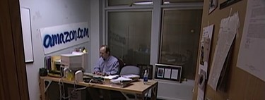 Recordar cómo eran en 1999 las oficinas de Amazon y el despacho de Jeff Bezos es toda una experiencia